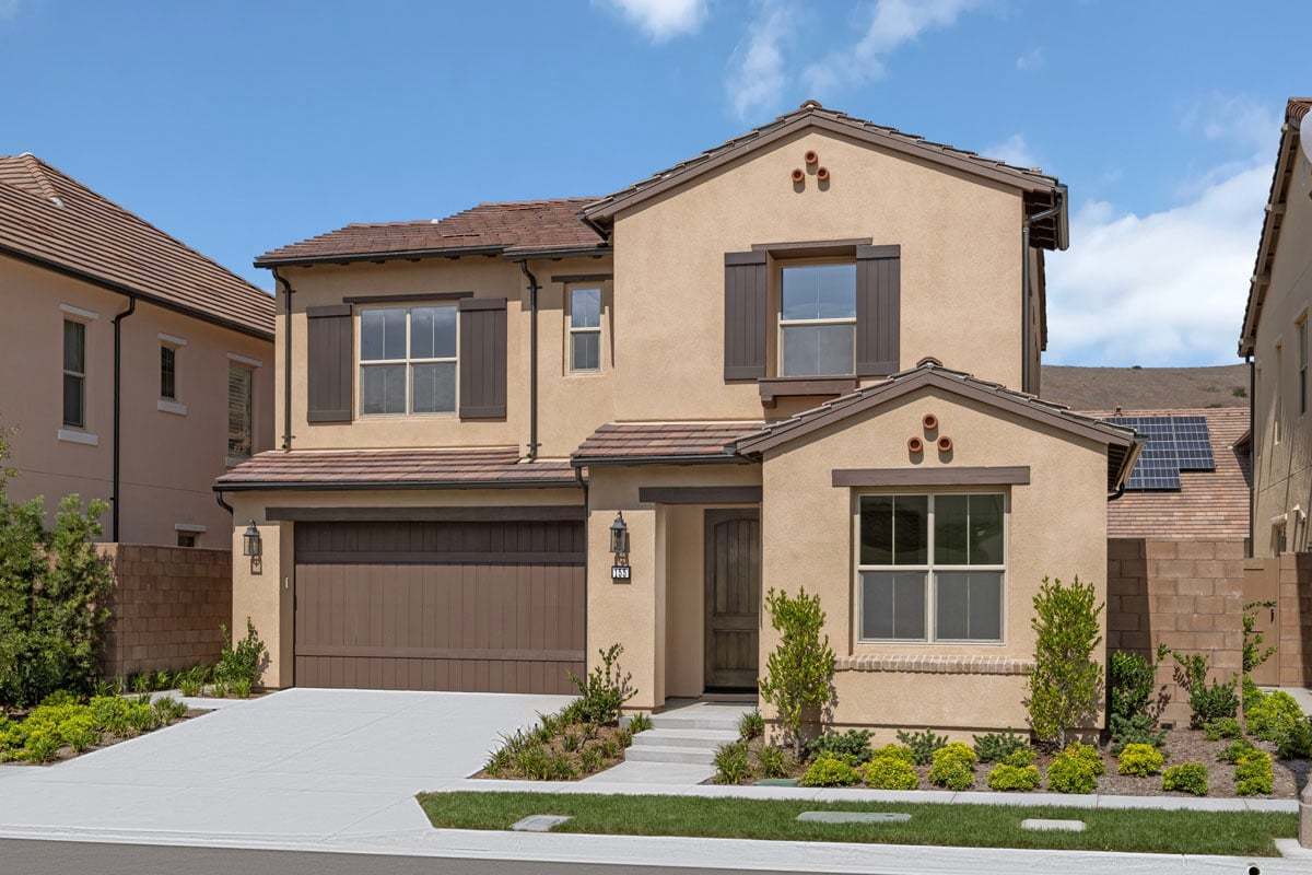 Exterior:Front exterior