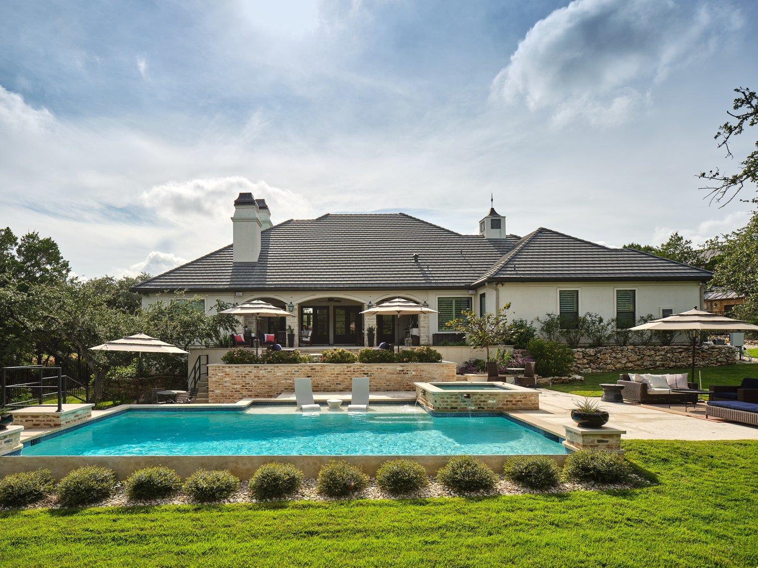 Keith Wing Custom Builders,78132