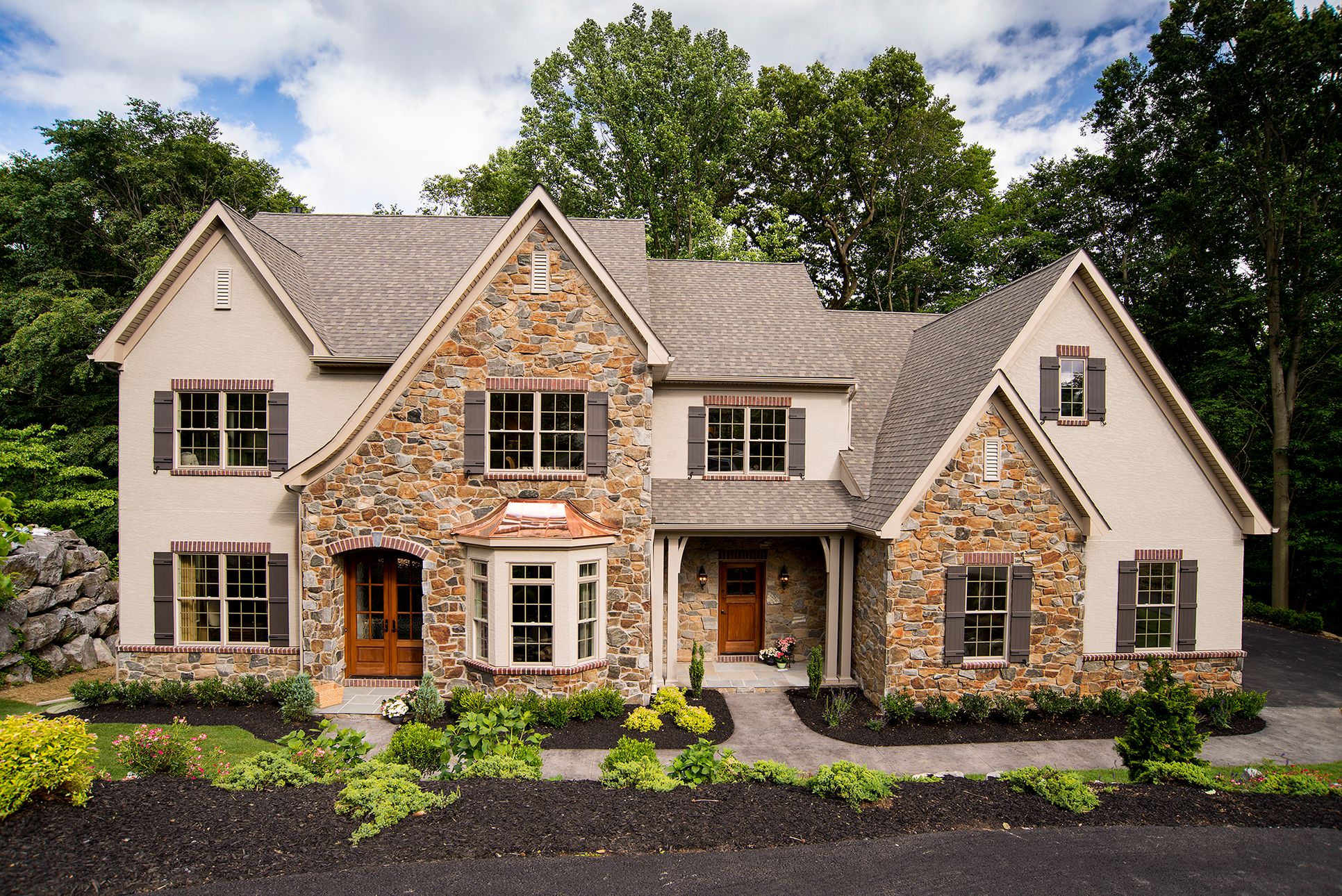 926-Highmeadow-Exterior