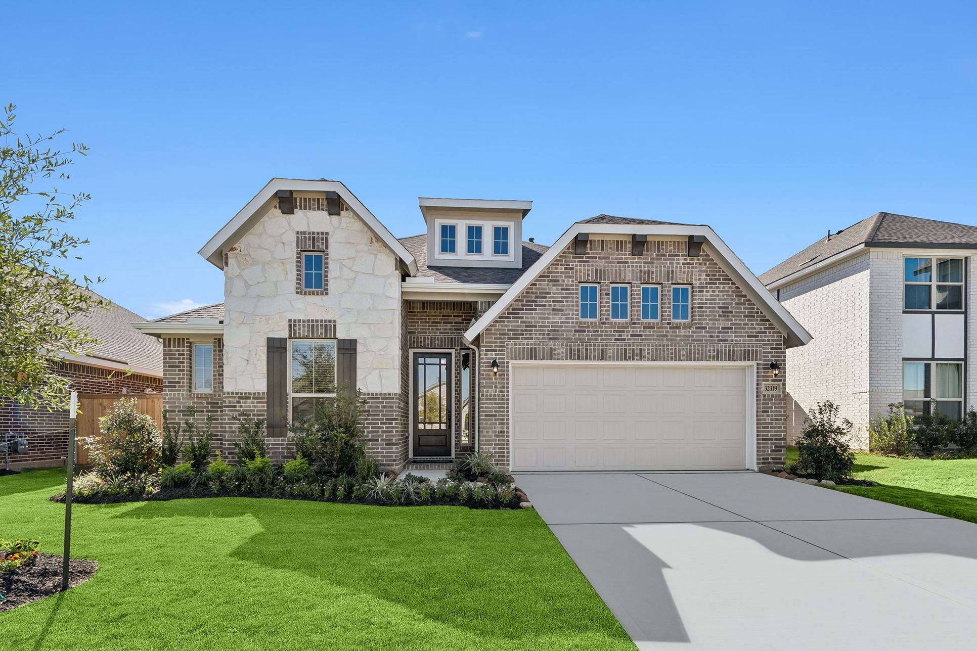 Exterior:Juniper II D