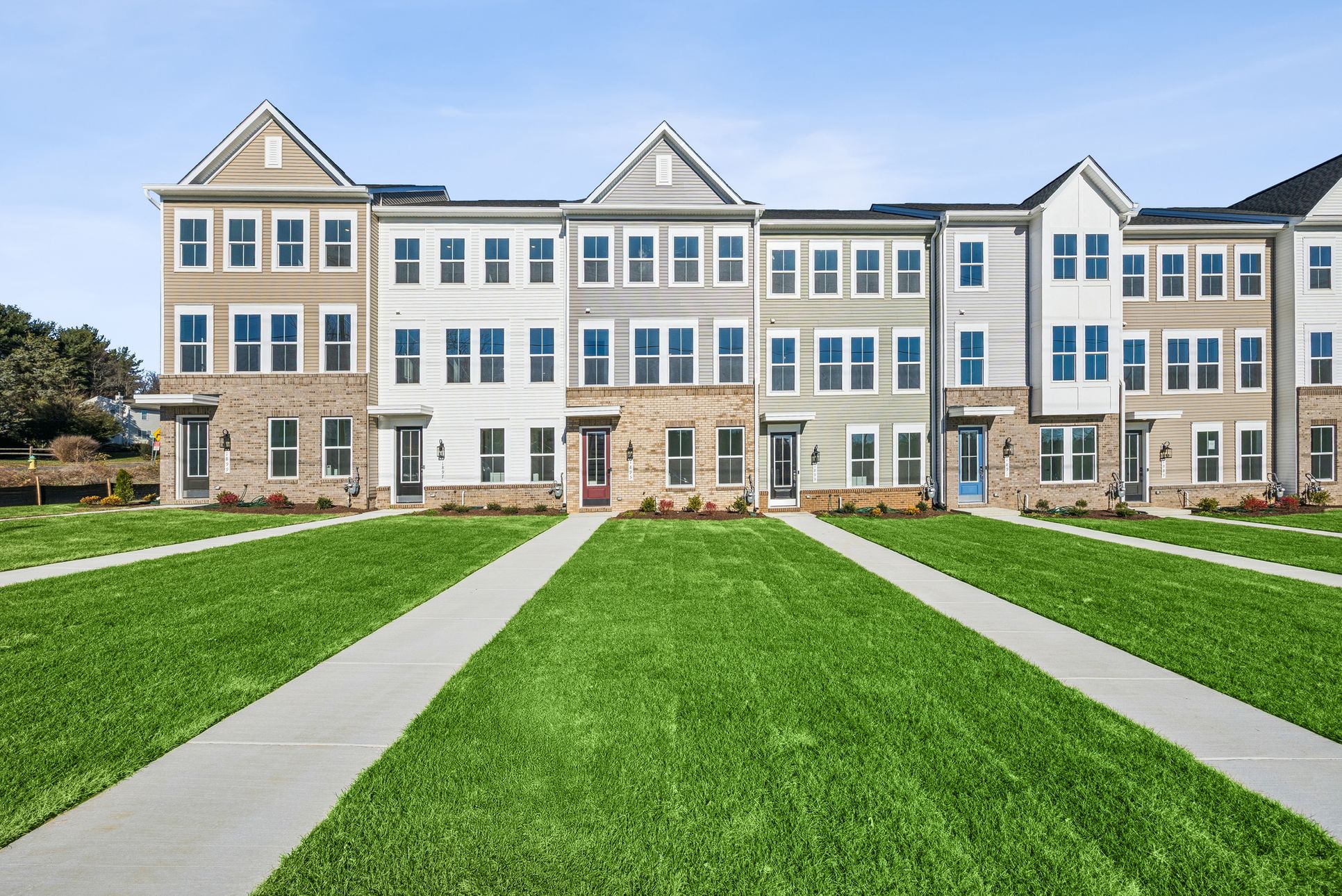 Exterior:Luxurious Townhomes