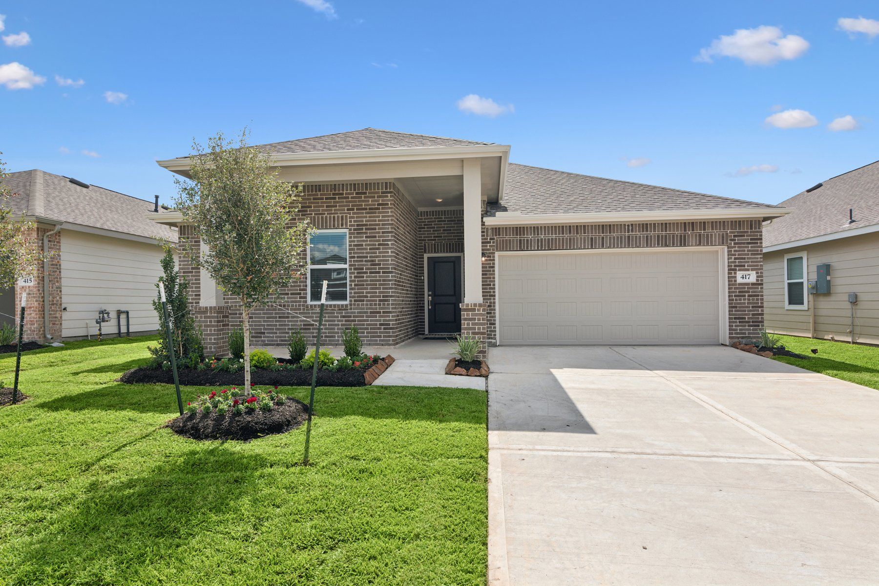 Exterior:Goldenrod II TA