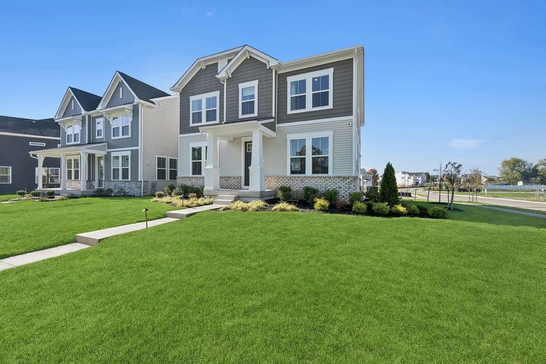 Exterior:Adamstown EB