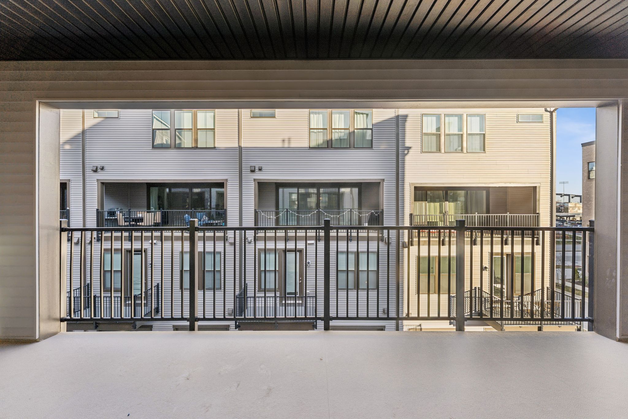 Exterior:Covered Balcony