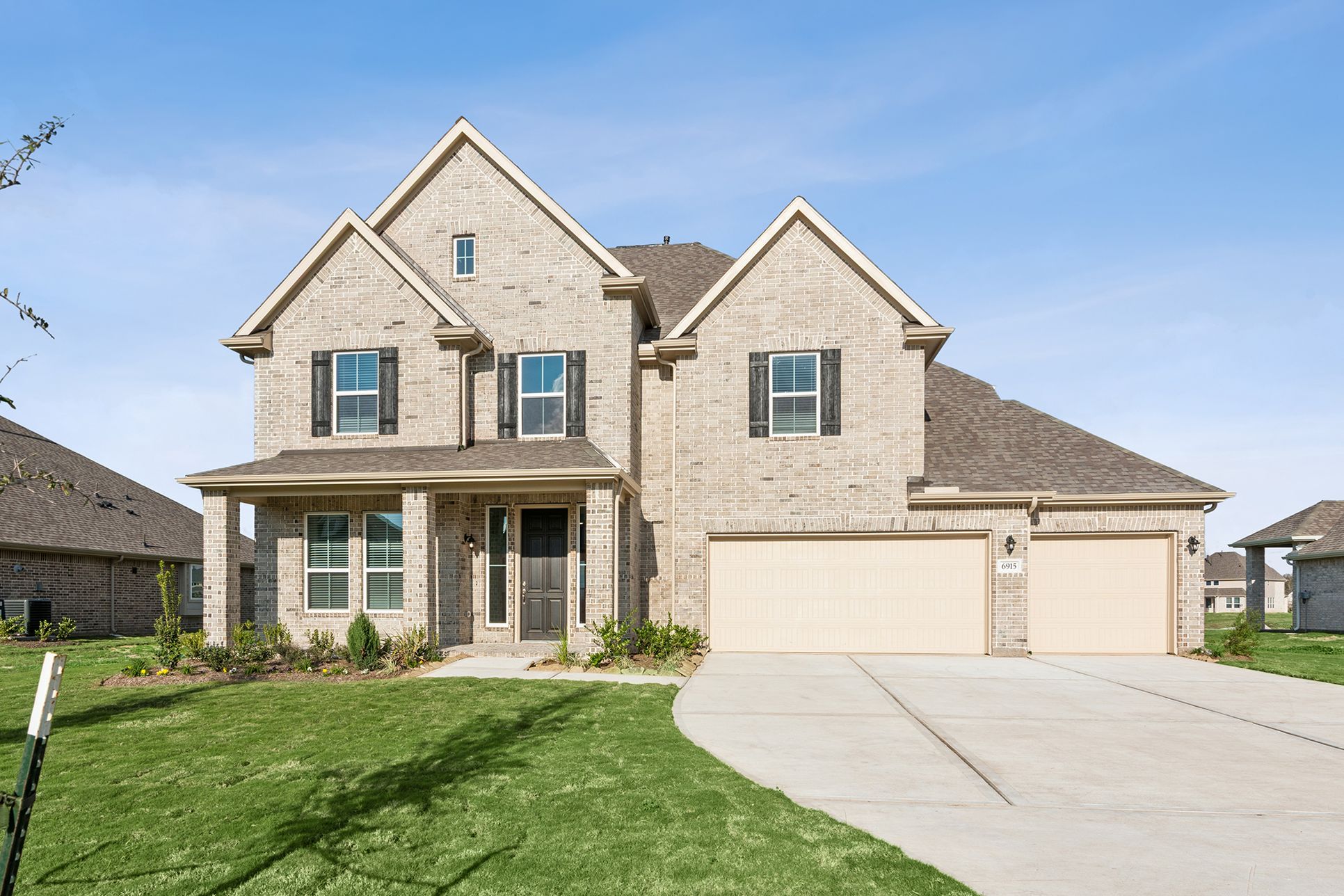 Exterior:Arthur C