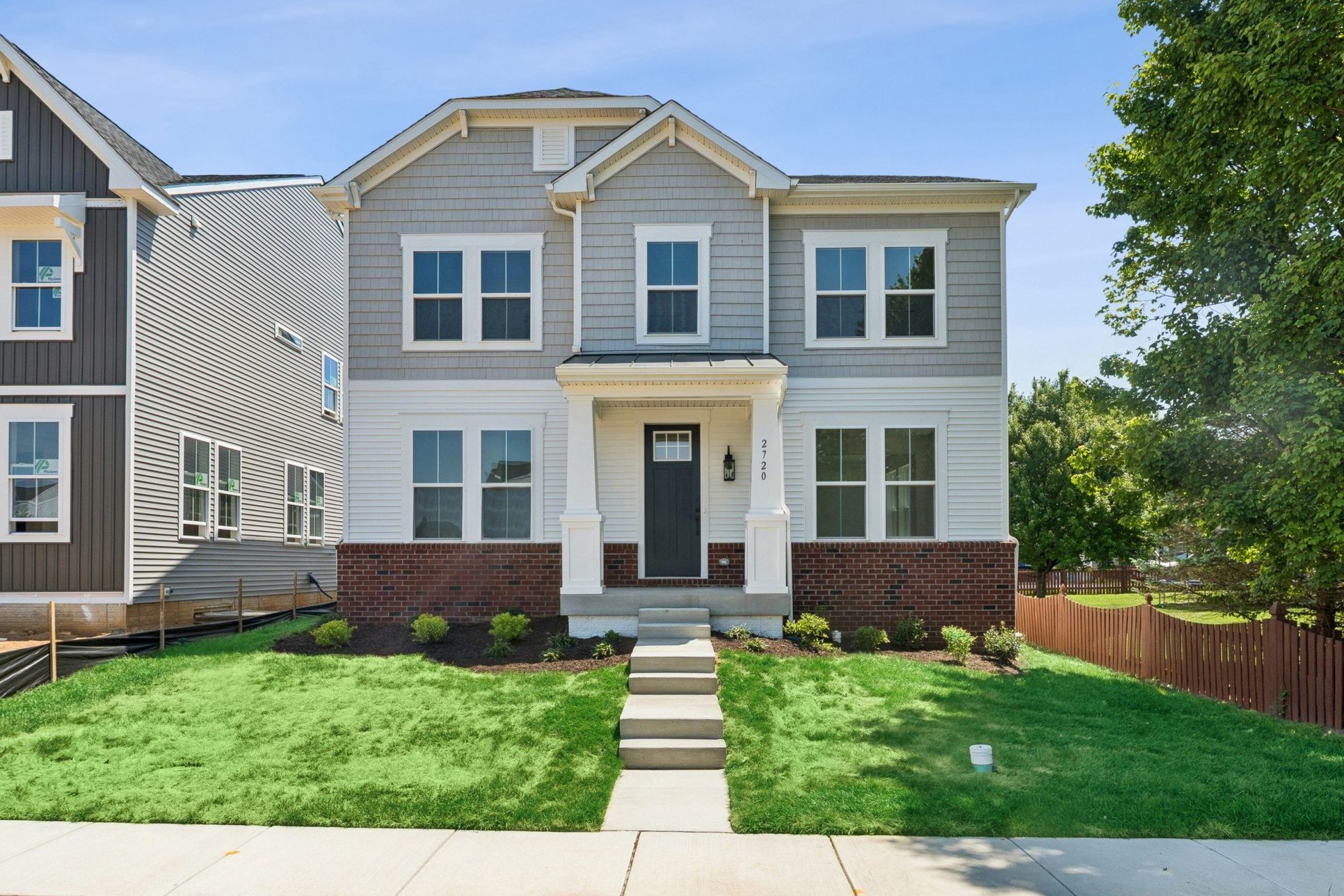 Exterior:Adamstown EB