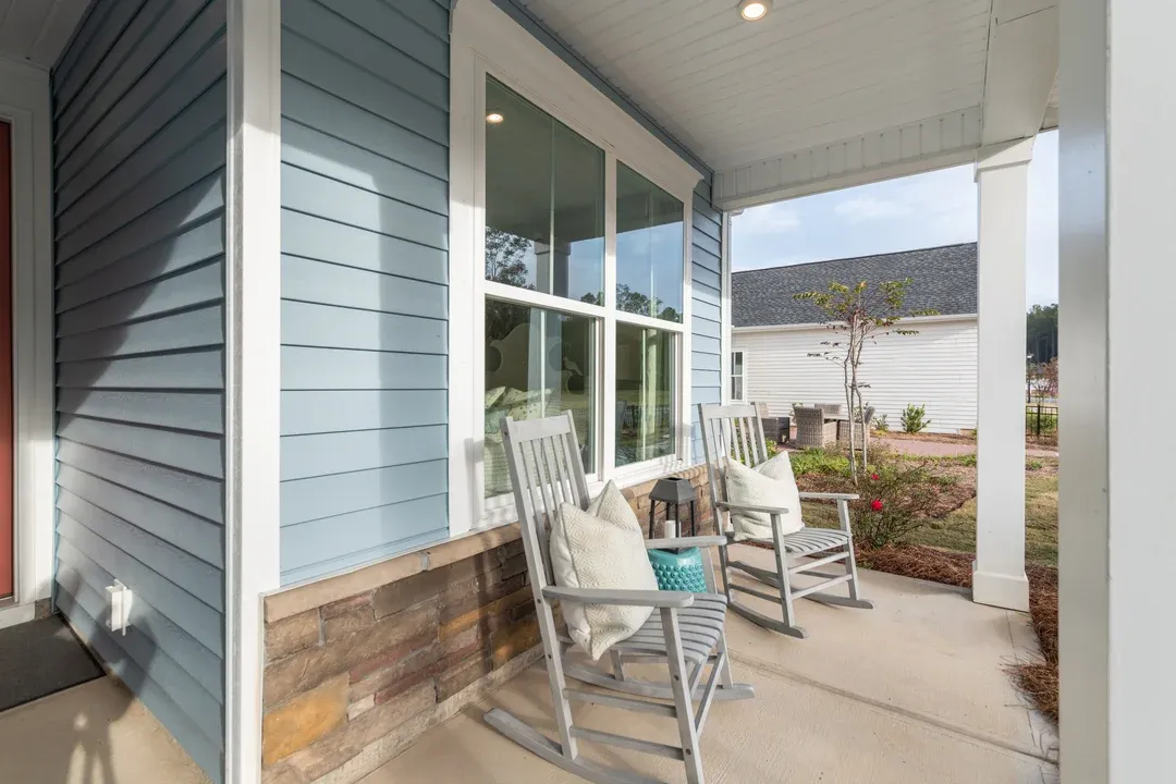 Exterior:Front covered porch