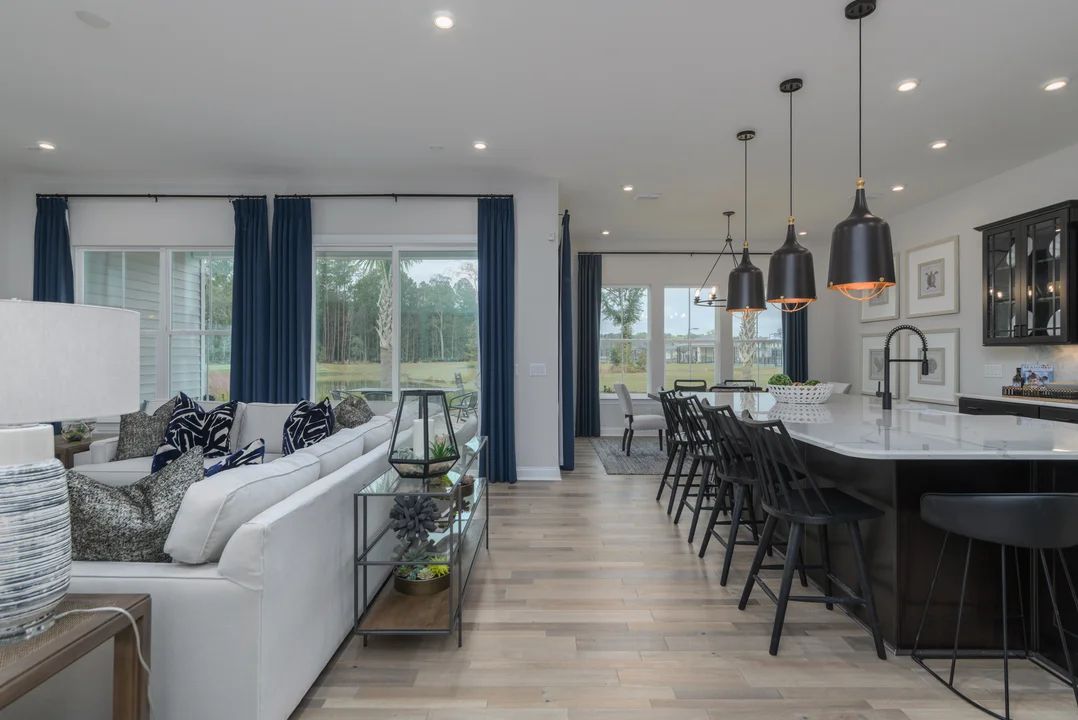 Interior:Kitchen with breakfast bar island