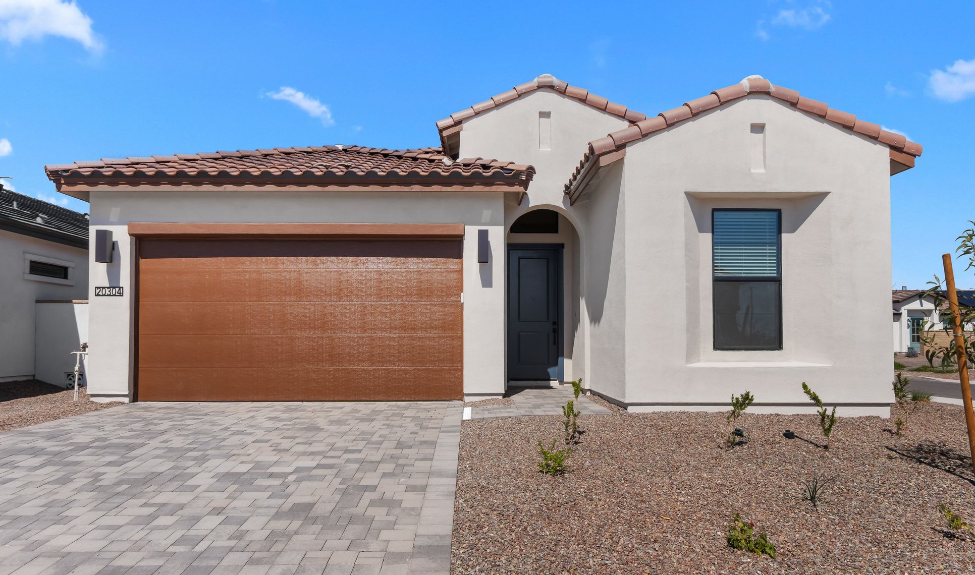 Exterior:Bernstein Spanish UA