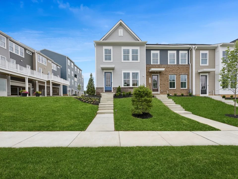 Exterior:Long Beach DAS