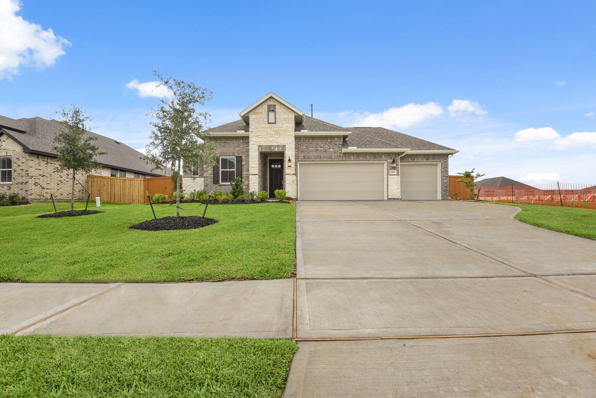 Exterior:Juniper III SA
