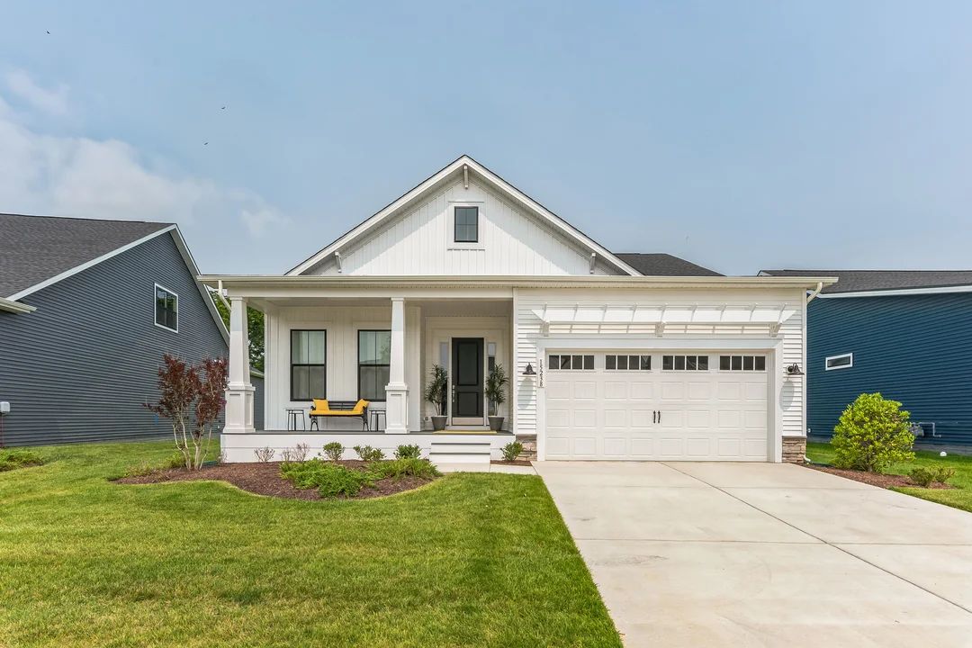 Exterior:Eastwood L