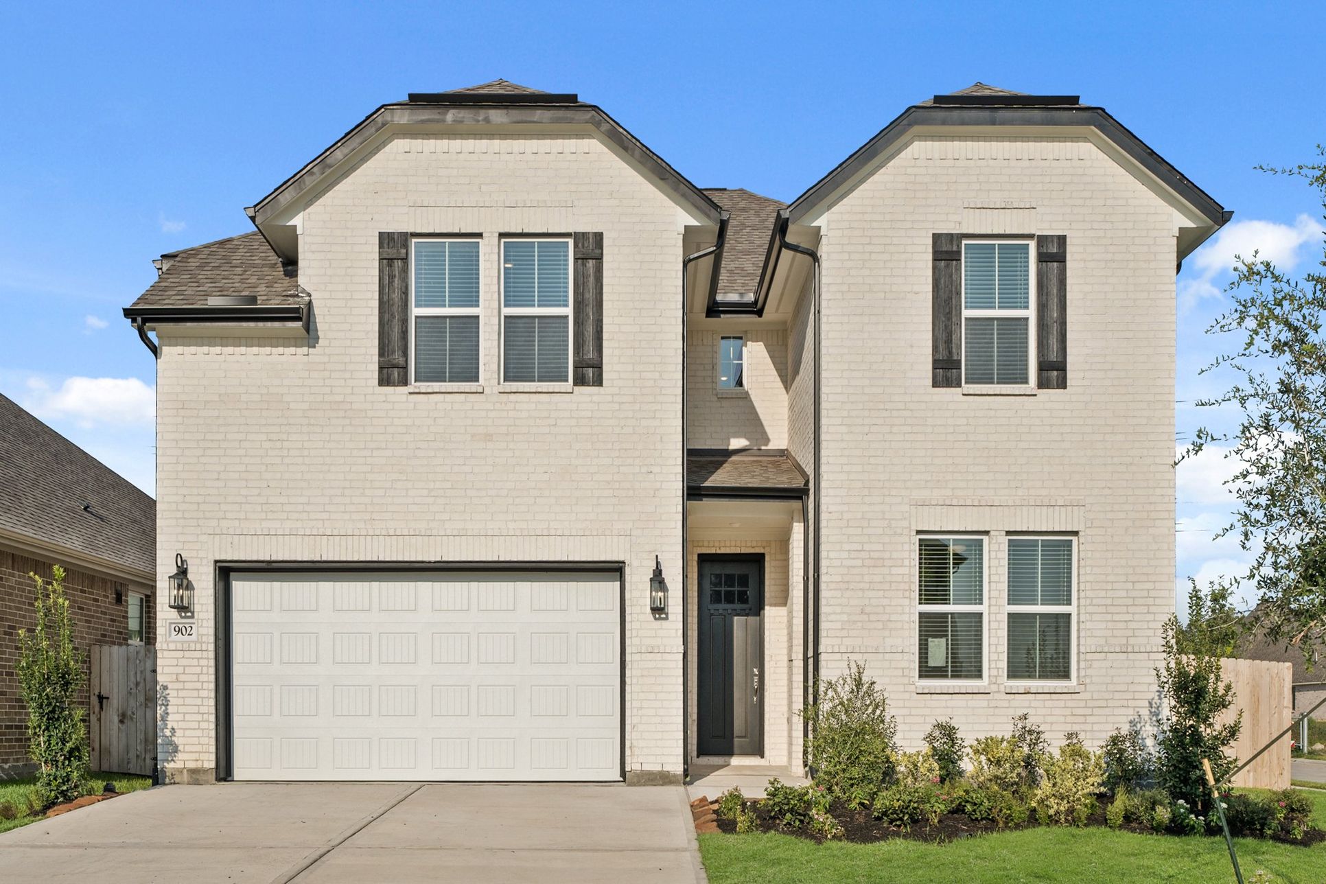 Exterior:Tuscaloosa SA