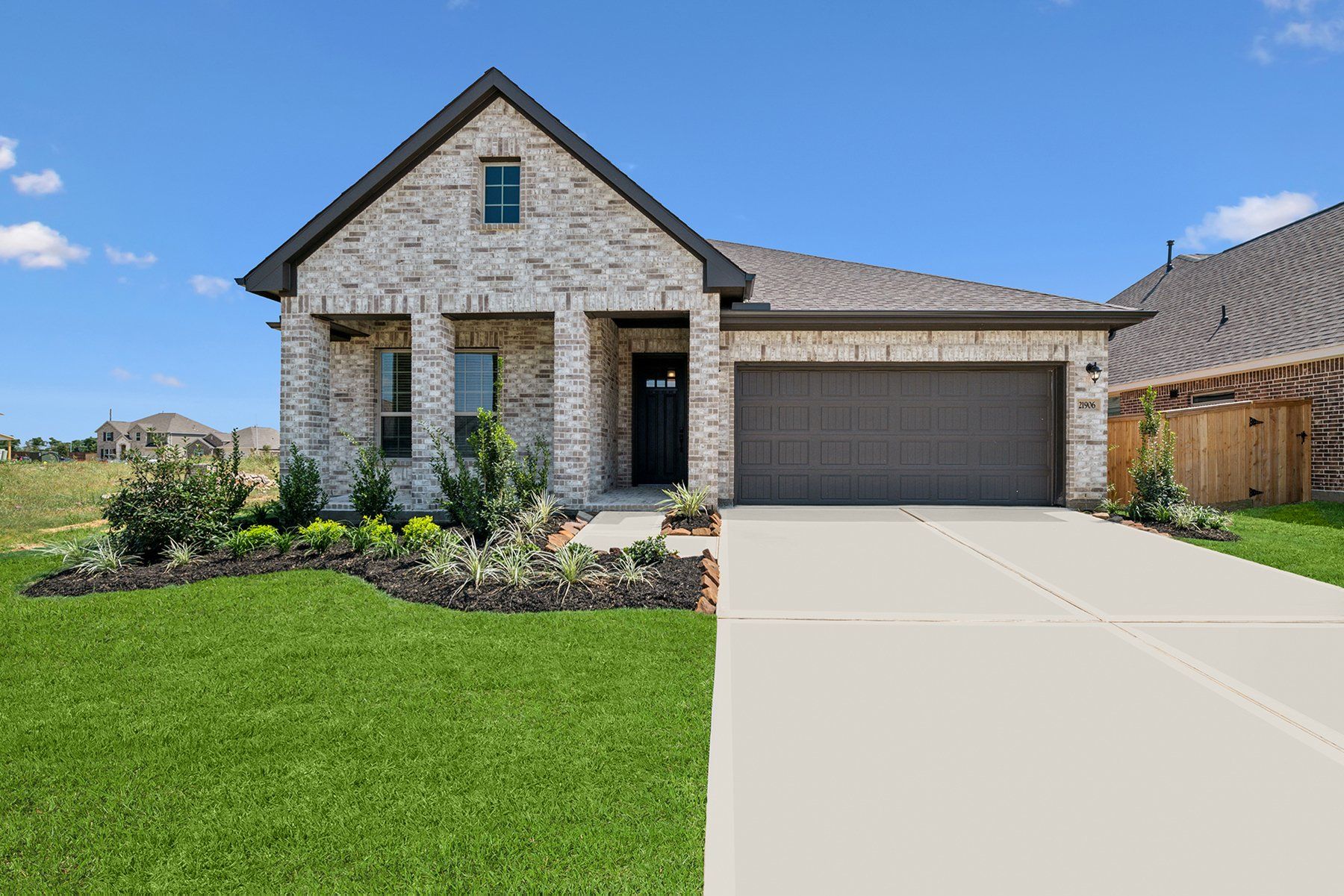 Exterior:Juniper II B
