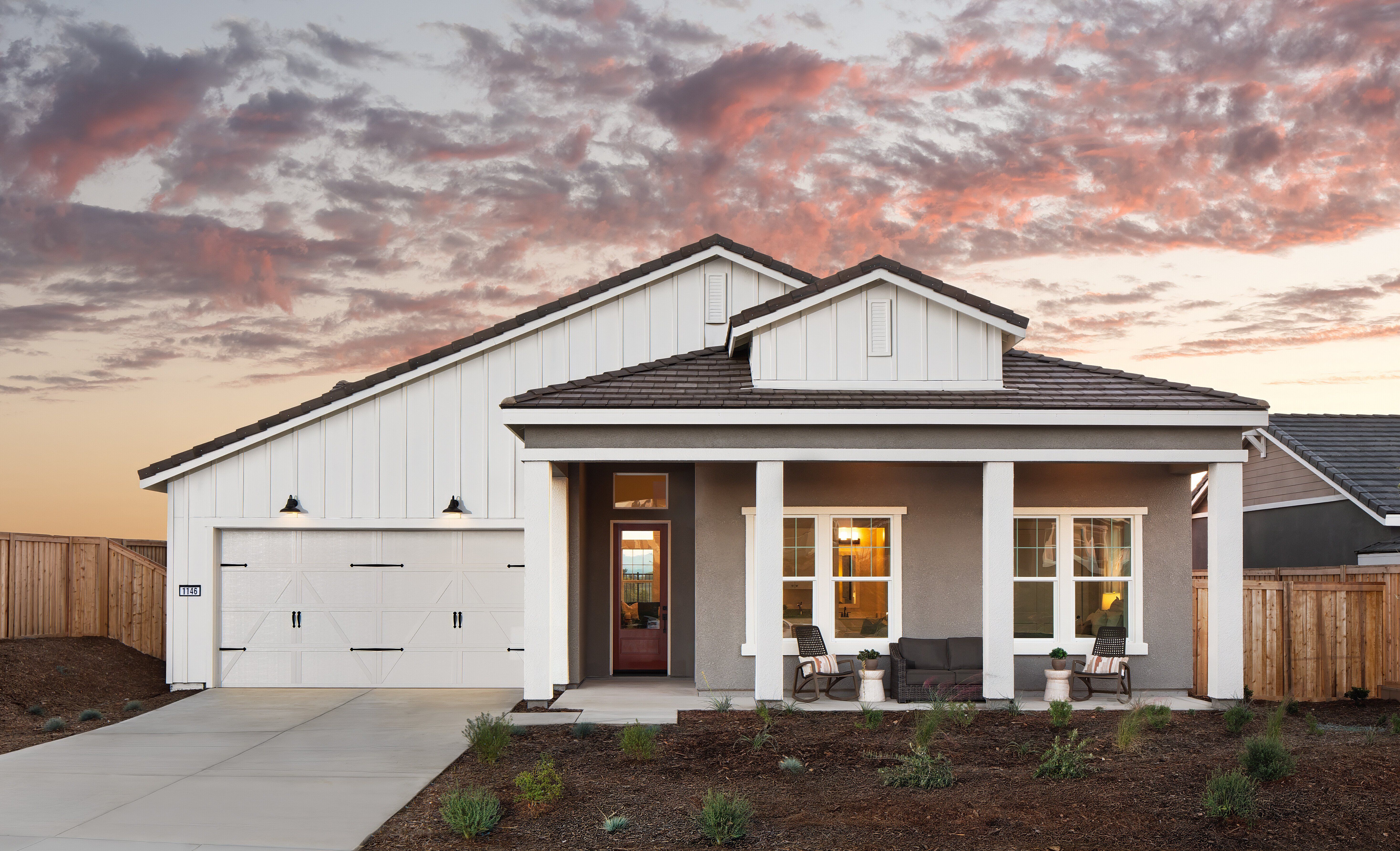 Exterior:Belfast ESP Modern Farmhouse WC