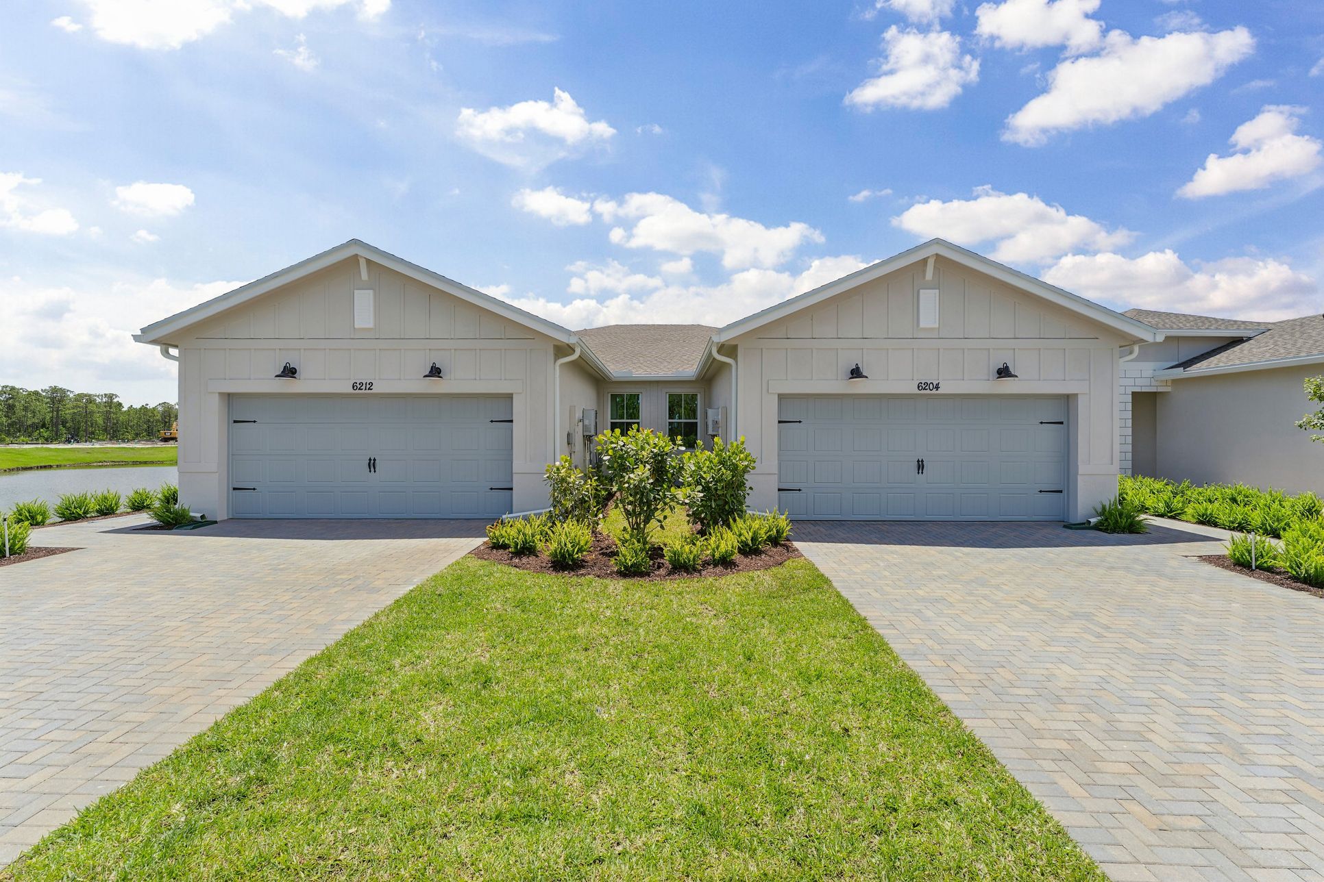 Exterior:Spring Lake IV Farmhouse
