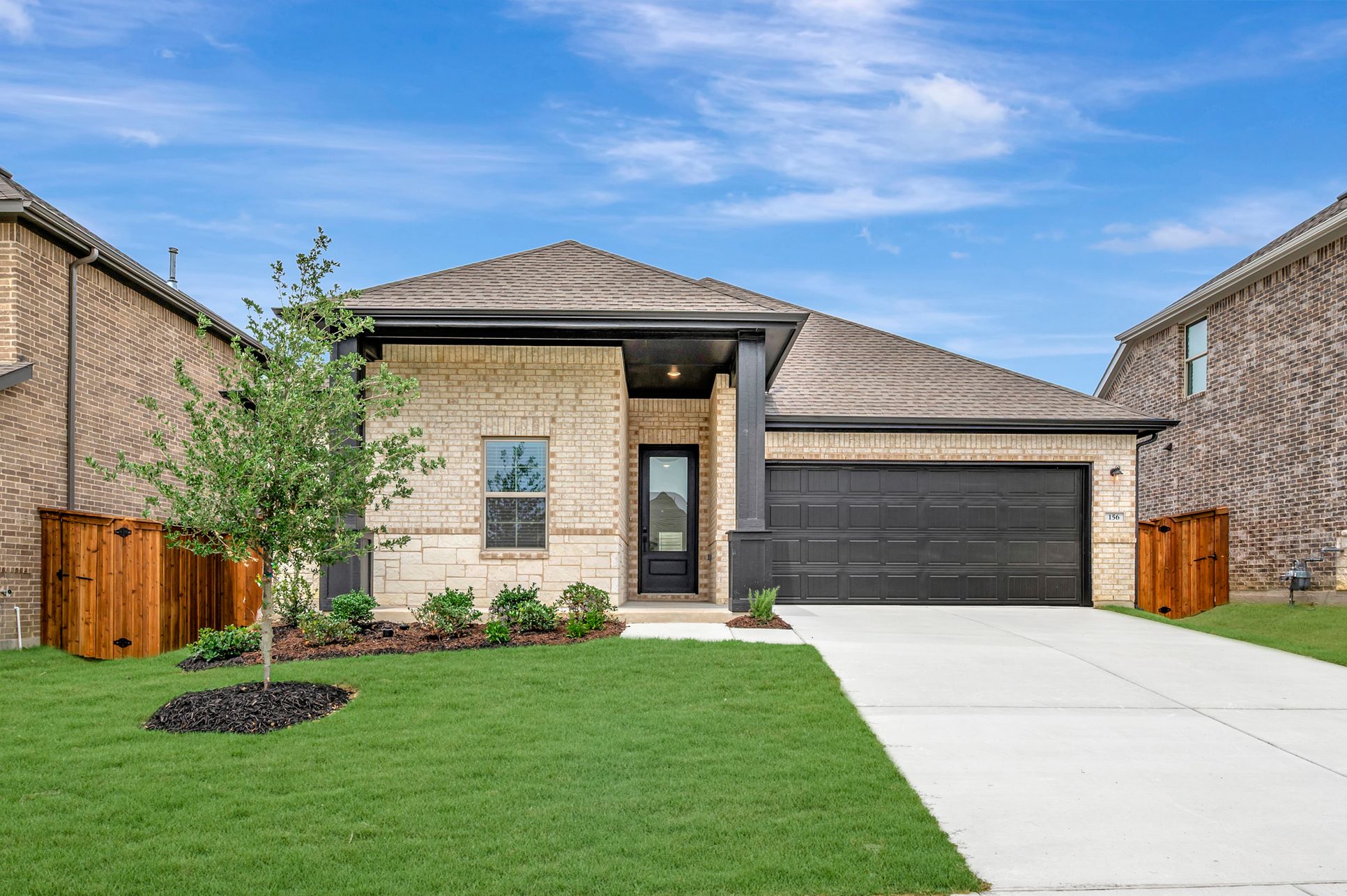 Exterior:Goldenrod II QS
