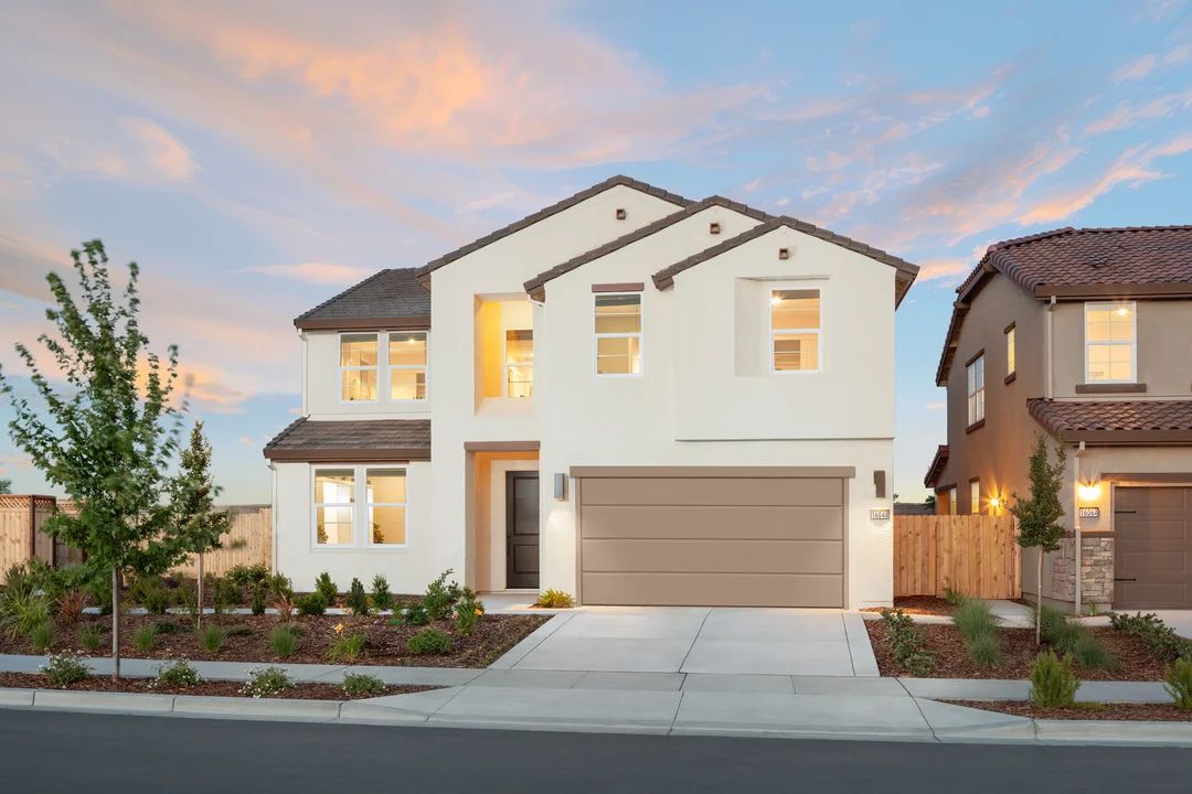 Exterior:Knoxville Spanish Modern UB