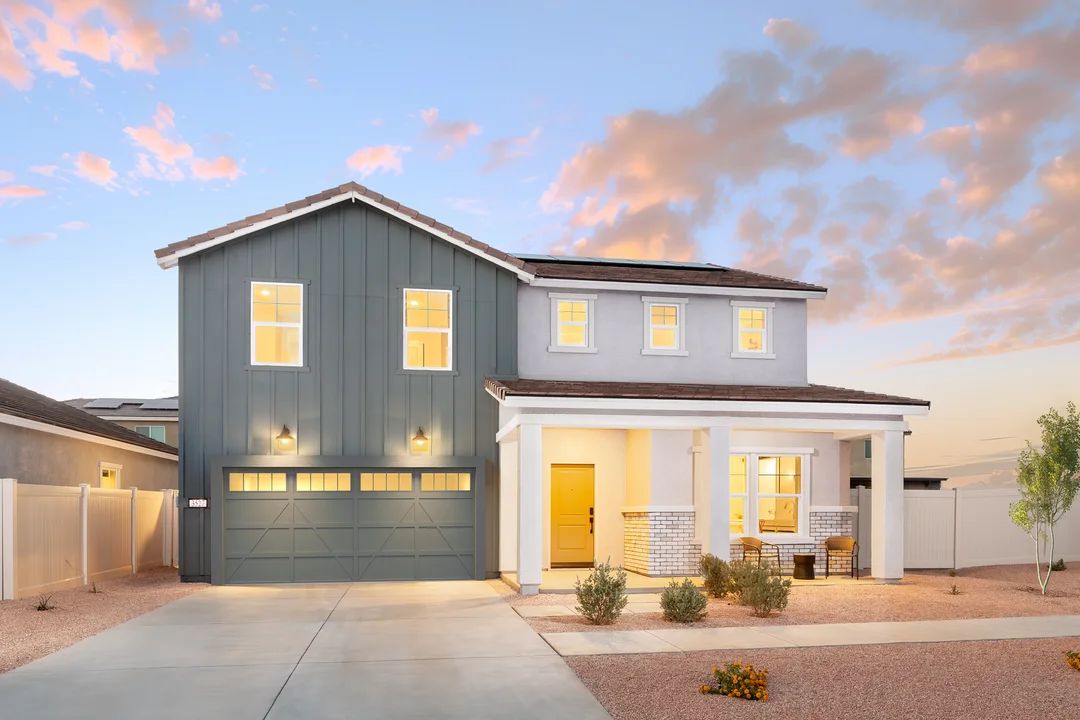 Exterior:Water Lily II WB Farmhouse