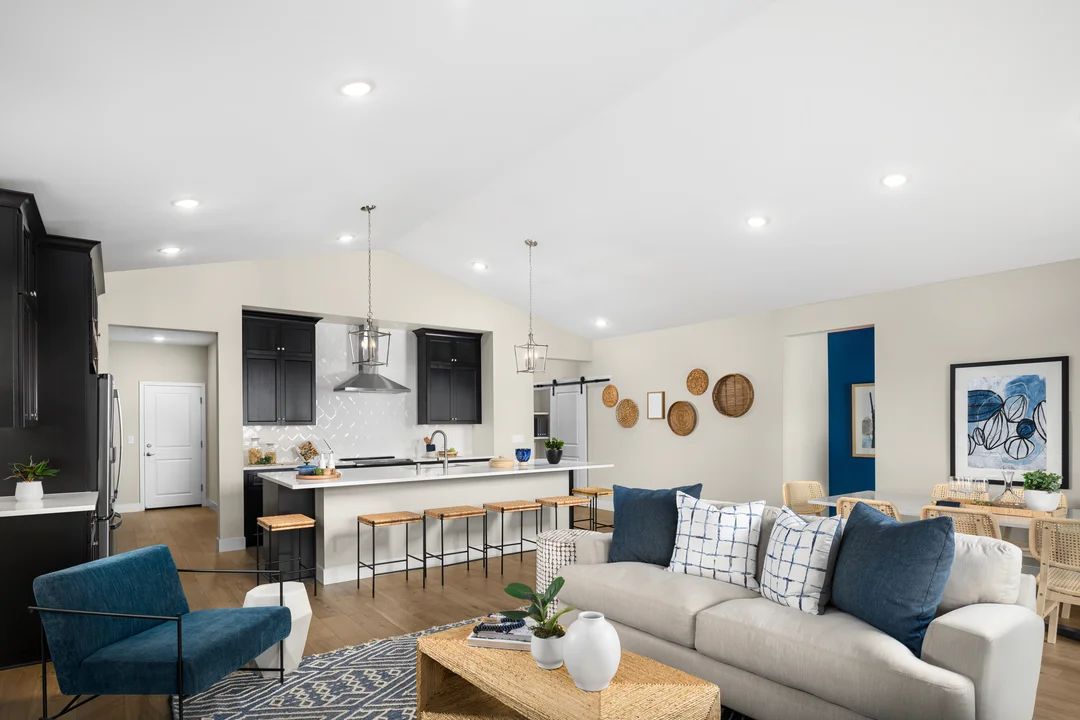 Interior:Great room vaulted ceiling