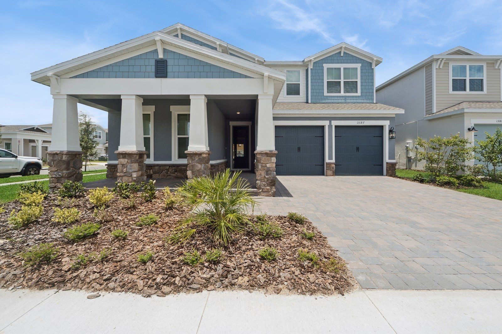 Exterior:Vallejo LB
