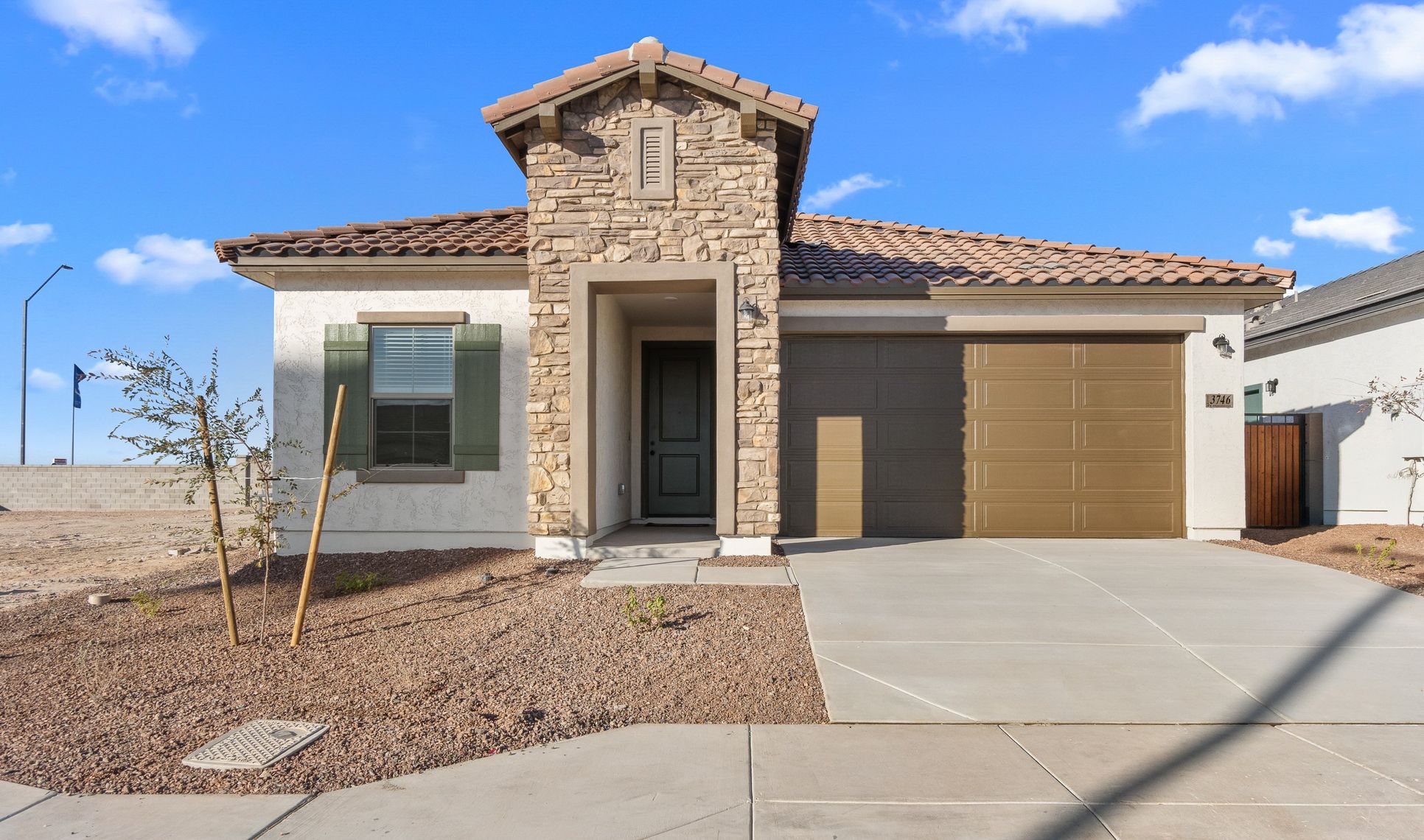 Exterior:Finlay Hacienda XA