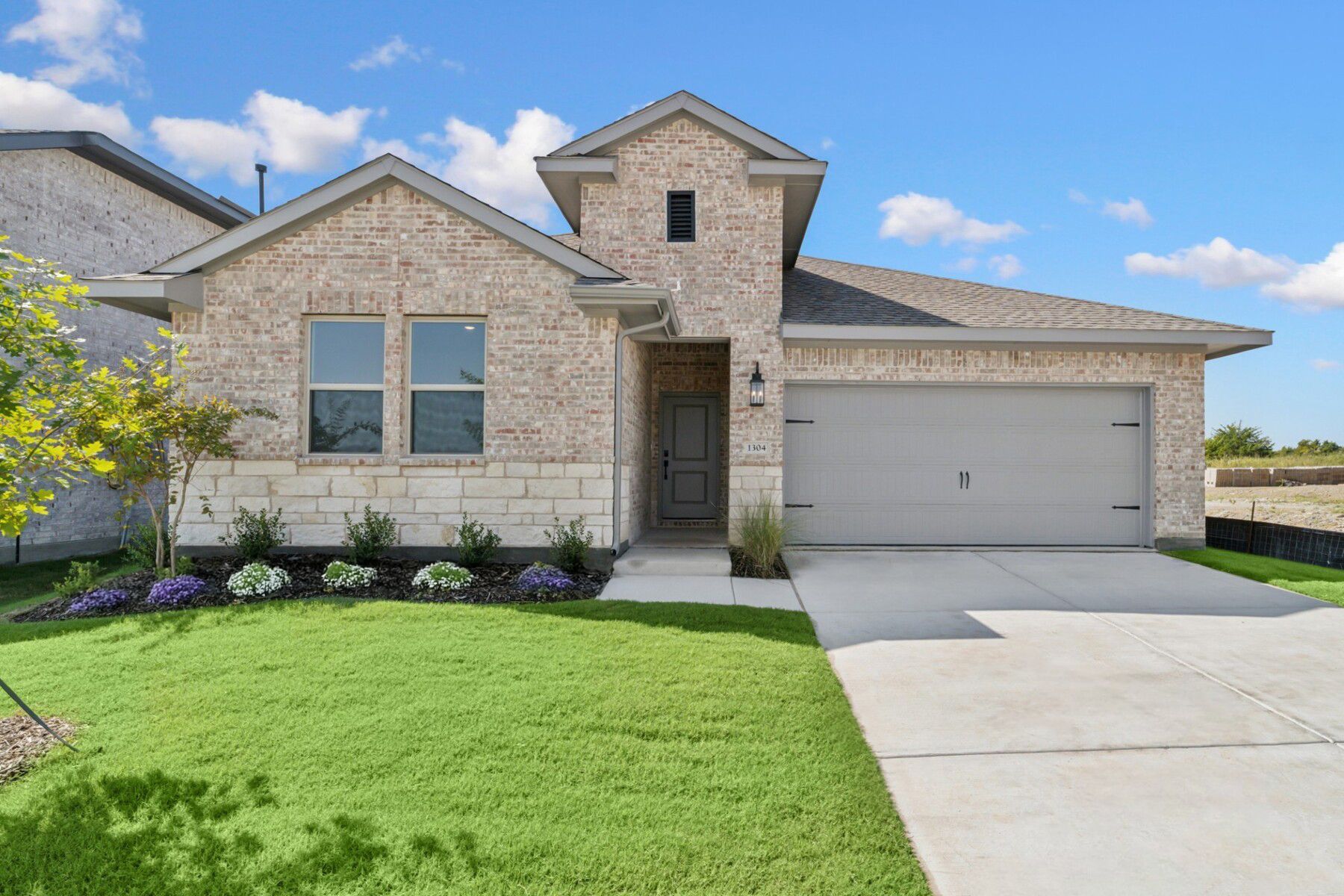 Exterior:Passionflower II ESP PA