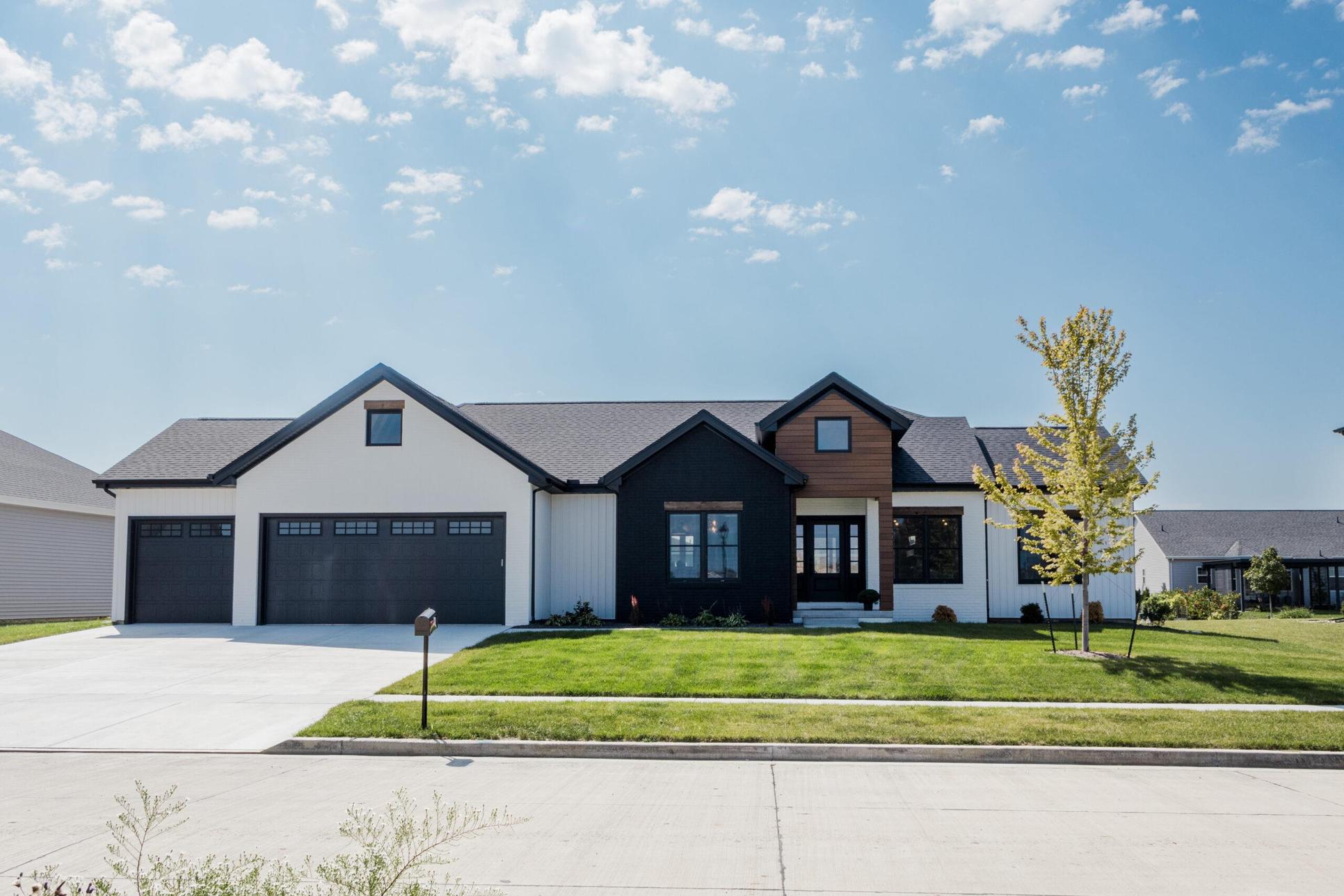 Knapp Builders,61704