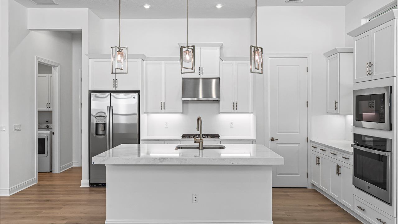 Exterior:Grace Model | Kitchen