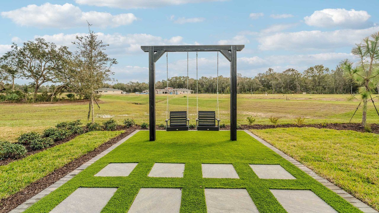 Exterior:Bailey Model | Backyard