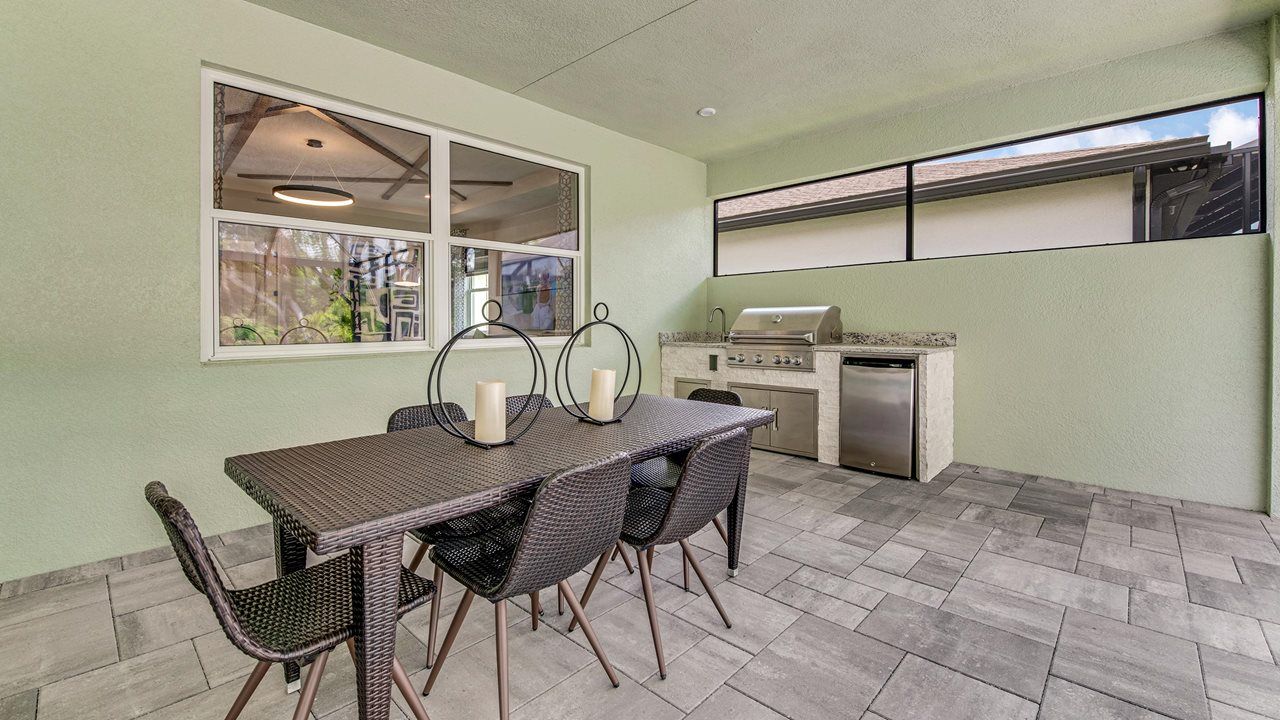 Exterior:Pearl Model | Lanai with Summer Kitchen