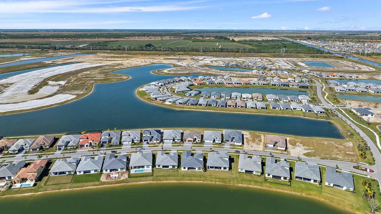 Exterior:Taylor Model | Aerial View