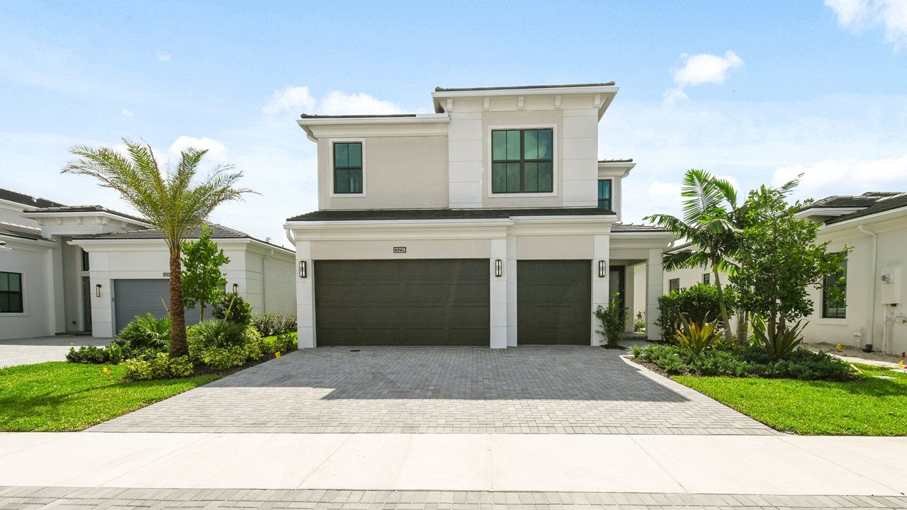 Exterior:Hudson Model | Front Elevation