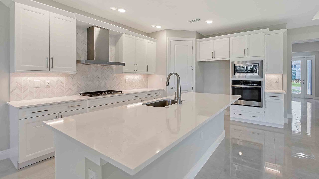 Exterior:Ana Maria | Kitchen