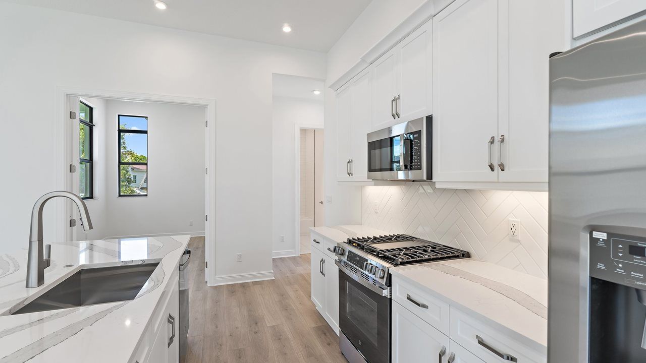 Exterior:Allison Model | Kitchen