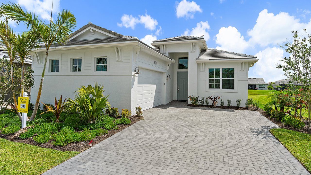Exterior:Lila Model | Front Exterior