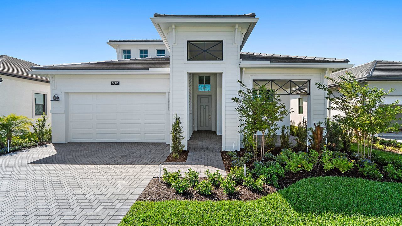Exterior:Madison Model | Front Exterior