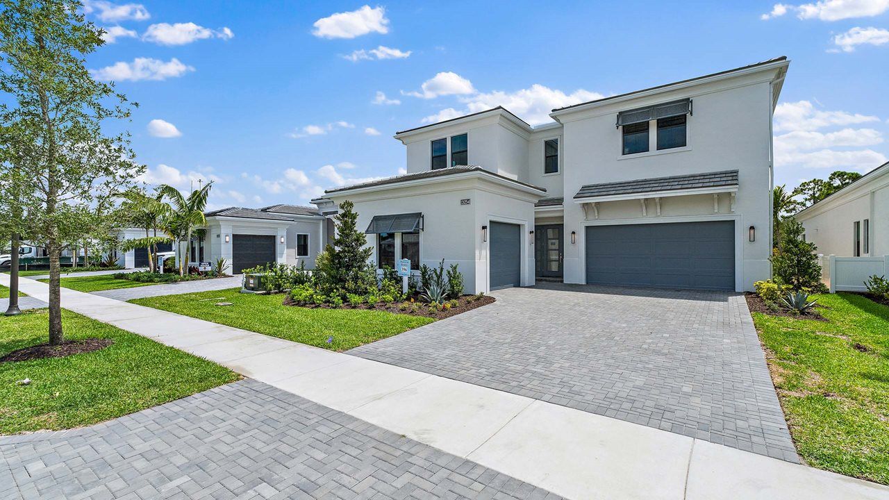 Exterior:Modrian Model | Front Exterior