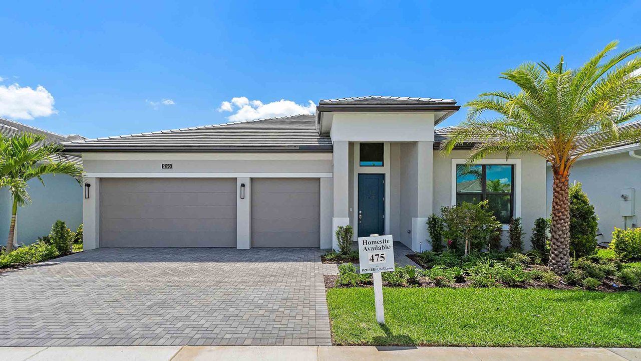Exterior:Paige Model | Front Exterior