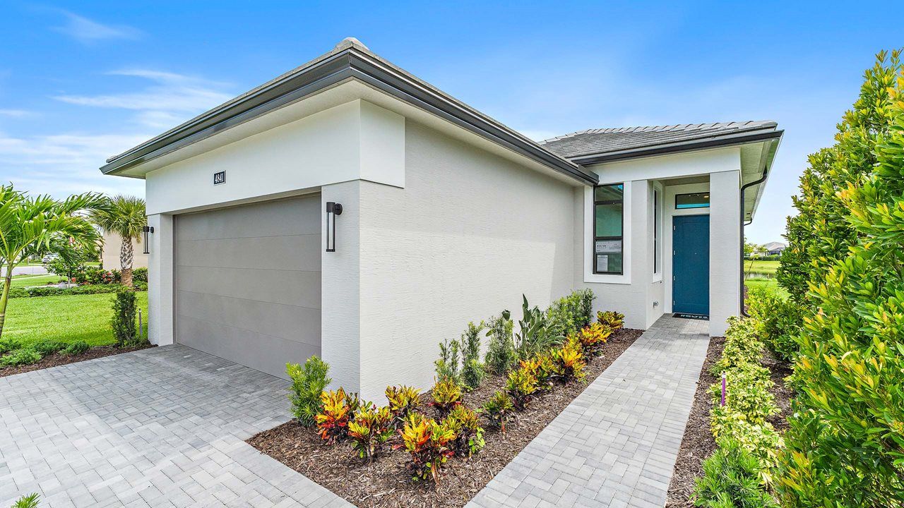 Exterior:Allison Model | Front Exterior