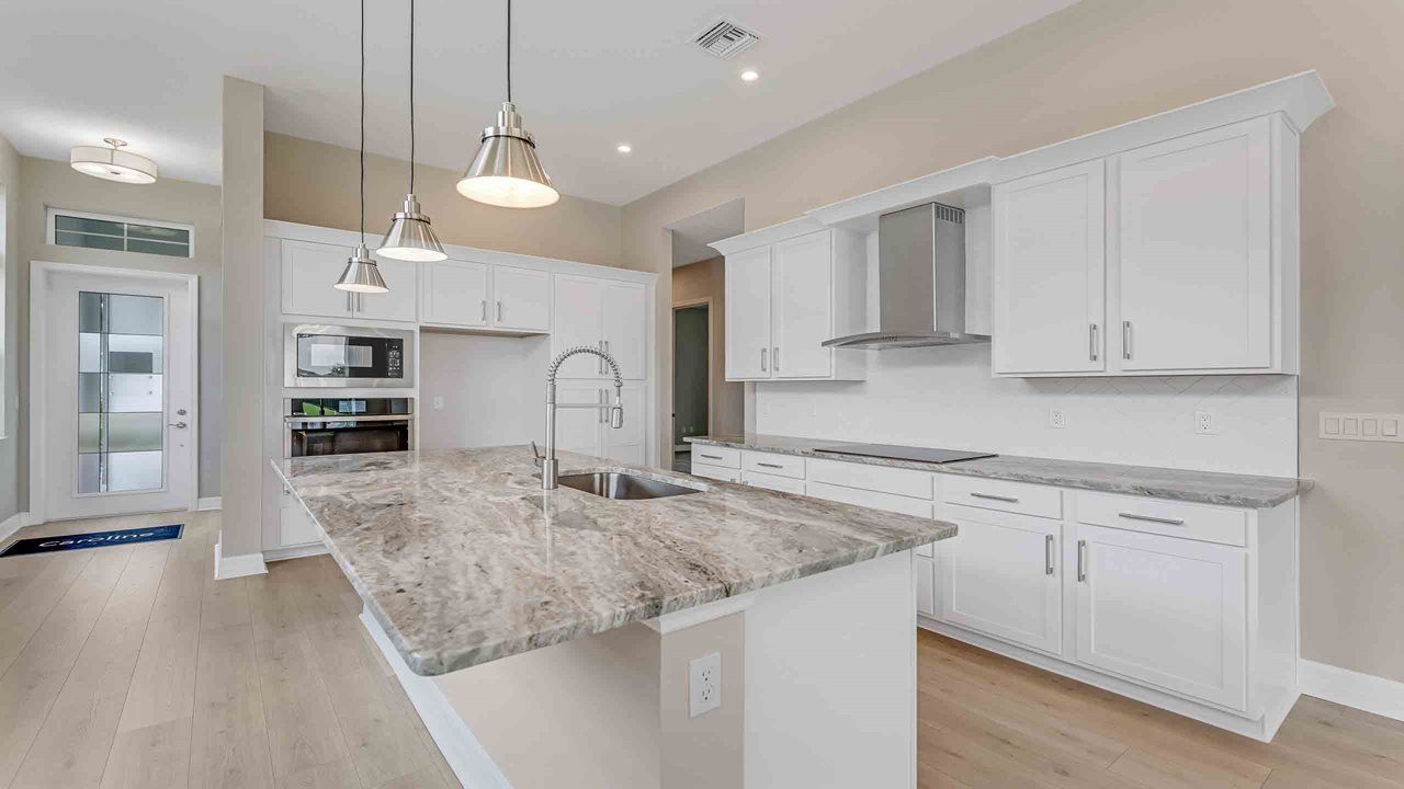 Exterior:Caroline Model | Kitchen