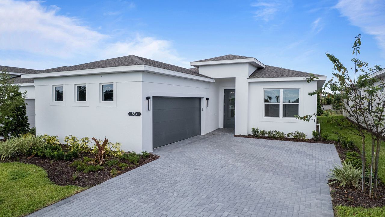 Exterior:Laura Model | Front Exterior