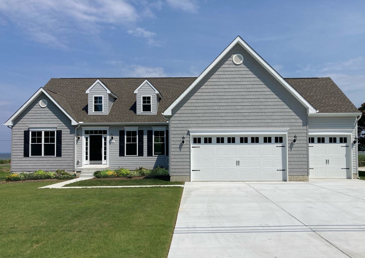 Pinehurst:3 Car Elevation 
