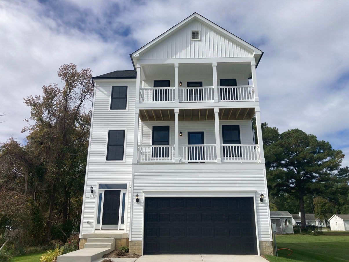 Blue Heron:Exterior