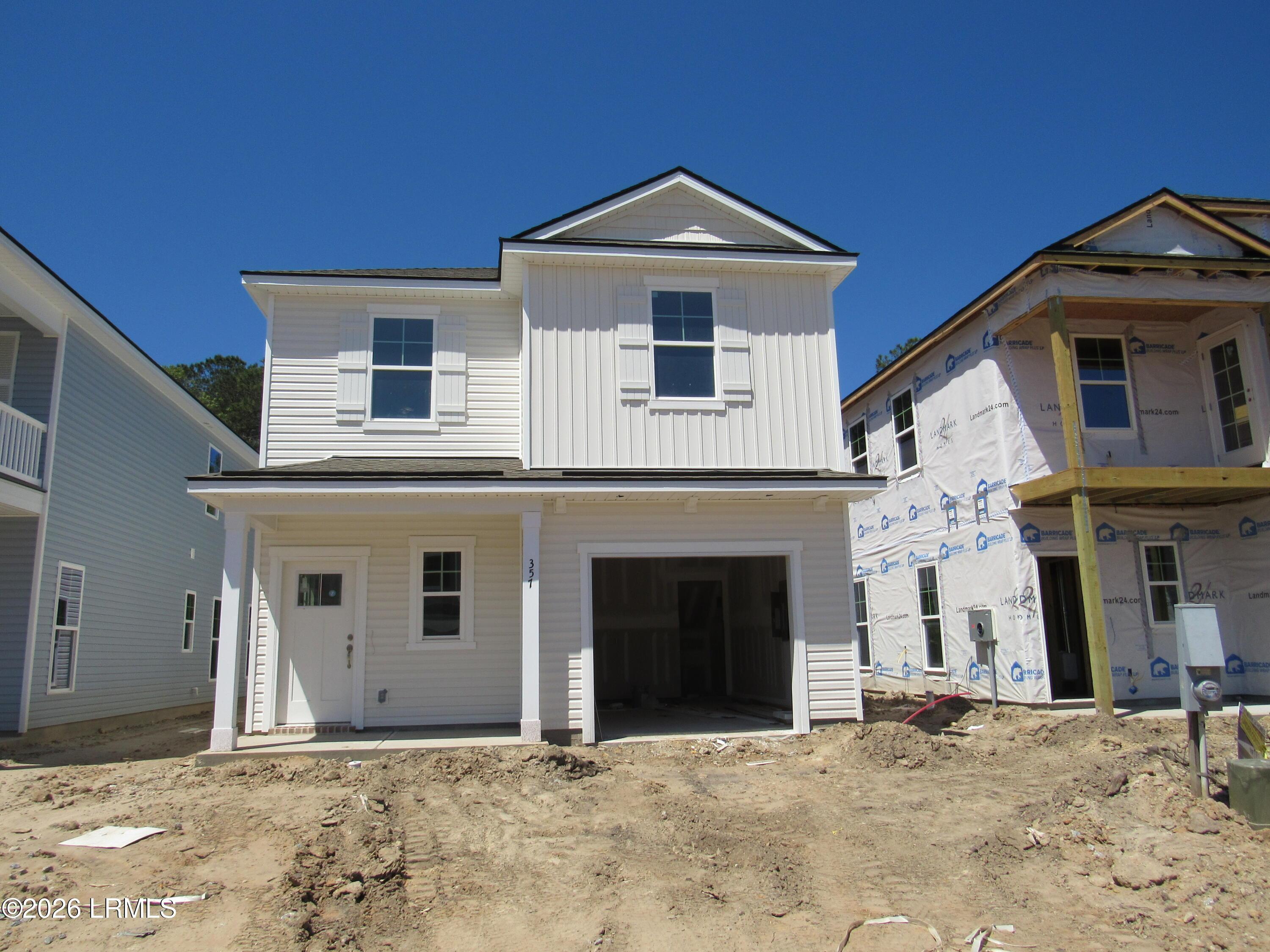 Exterior:over 1900 sq ft
