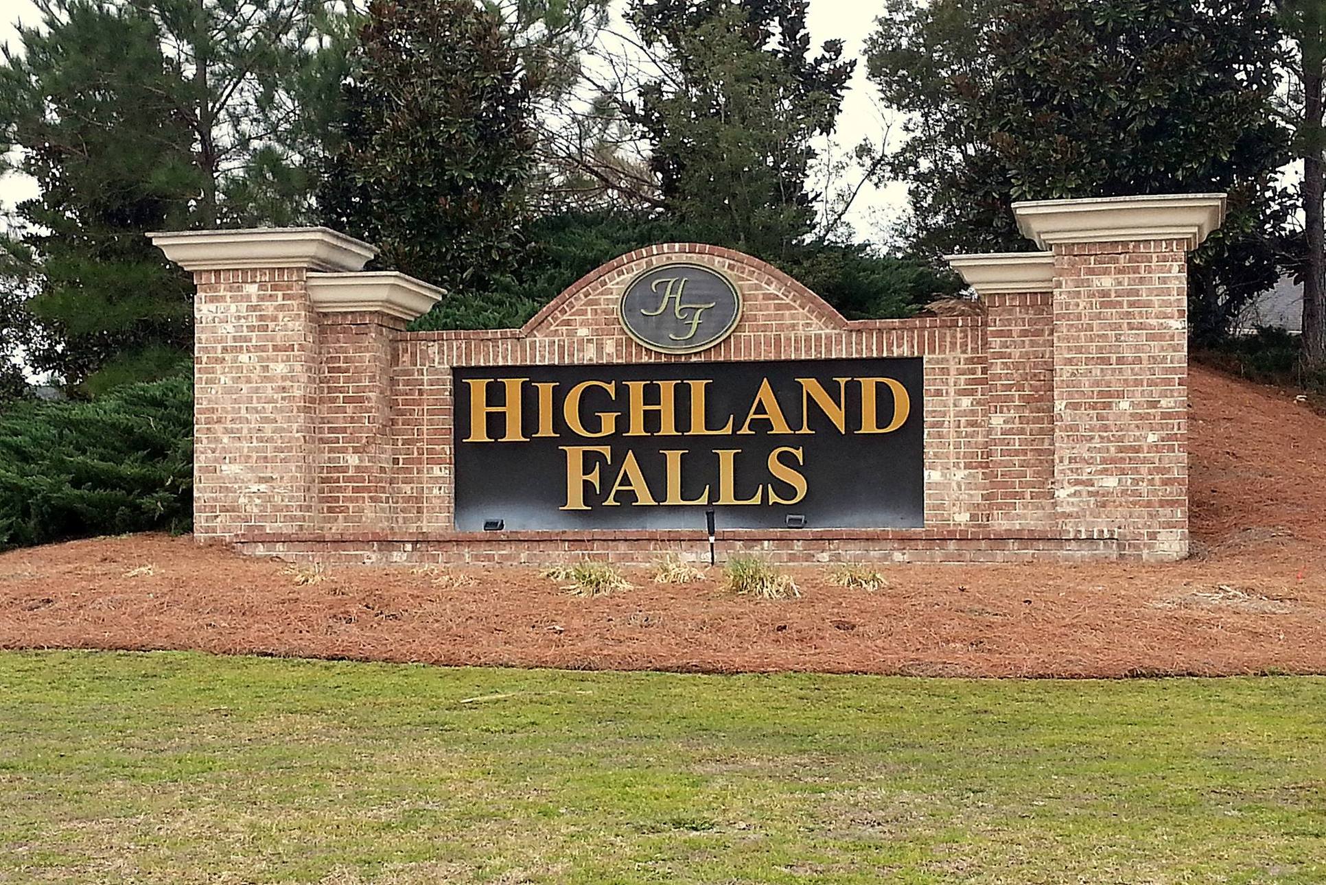 Highland Falls Entry Monumen