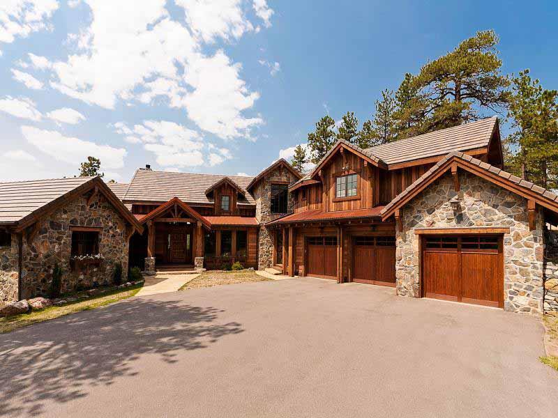 Landmark Traditions Distinguished Luxury Homes,80402