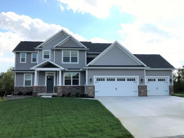 Landmark Construction & Renovations,61704