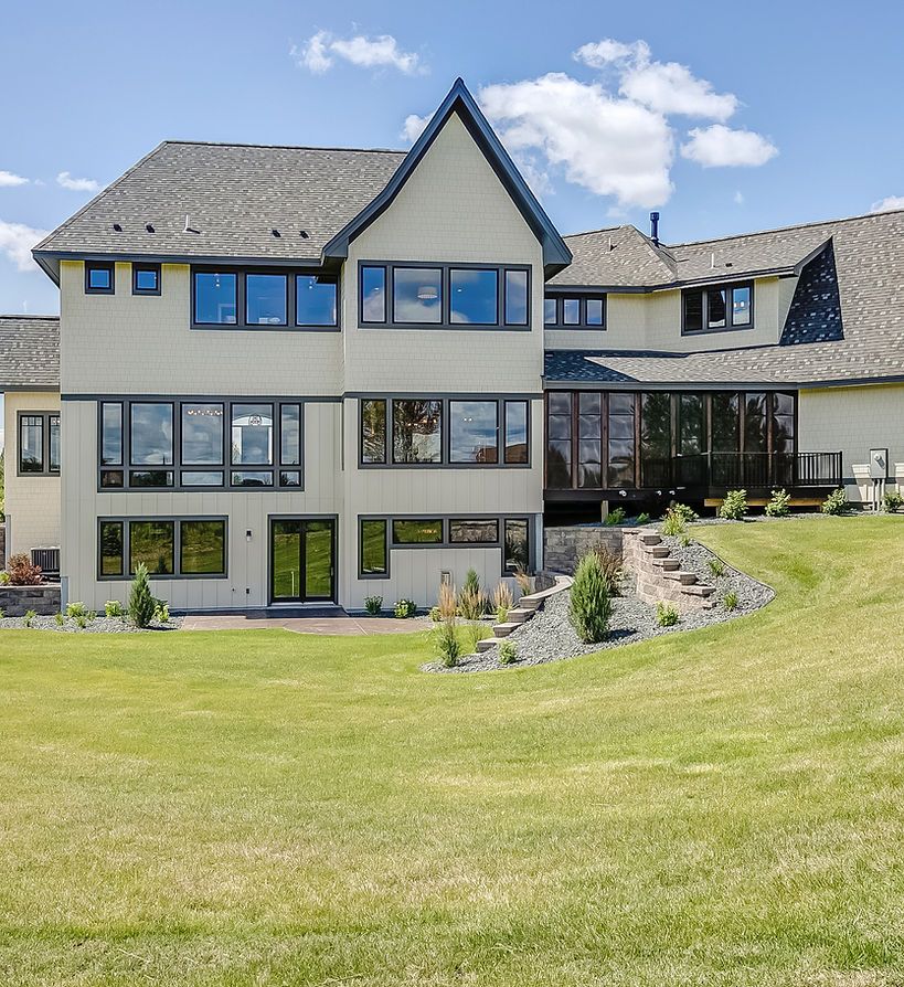 Landucci Homes,55082