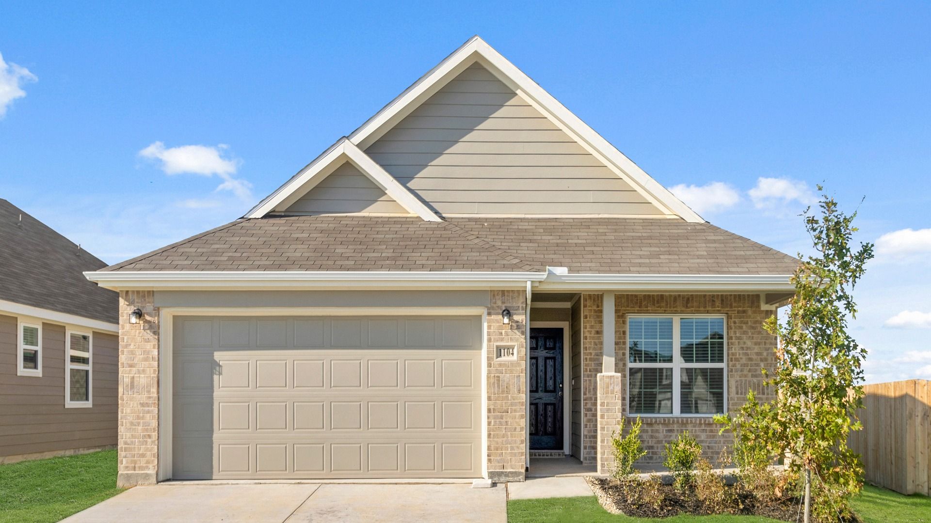 1104 Runway Rd 1.jpg:Elevation C